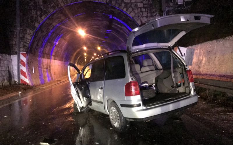 JEZIVE SCENE KOD TUNELA U teškoj nesreći kod Jablanice ima povrijeđenih