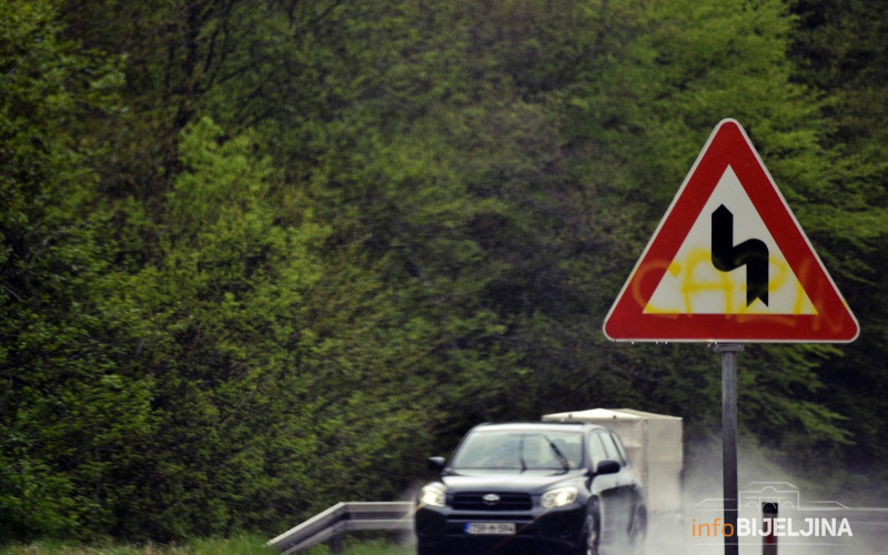 Kolovozi mokri i klizavi, povećana opasnost od odrona