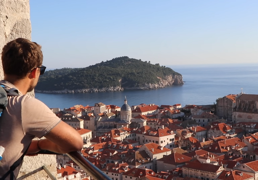 VRELO U ZORU U Dubrovniku jutros u 5 časova izmjereno 30 stepeni