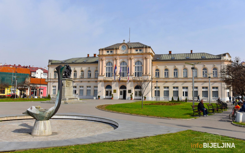 Bijeljina: Danas dezinfekcija u Gradskoj upravi i pranje ulica