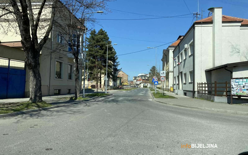 Bijeljinske ulice puste /FOTO/