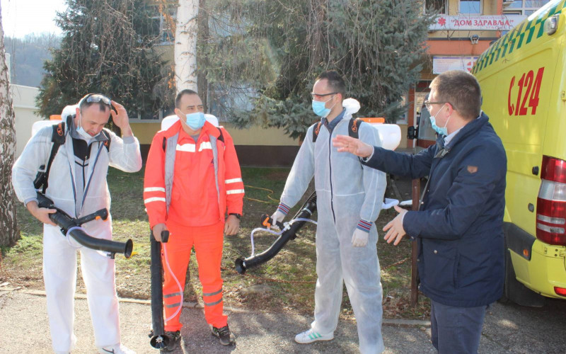 Ugljevik: Nema zaraženih, preventivna dezinfekcija javnih površina