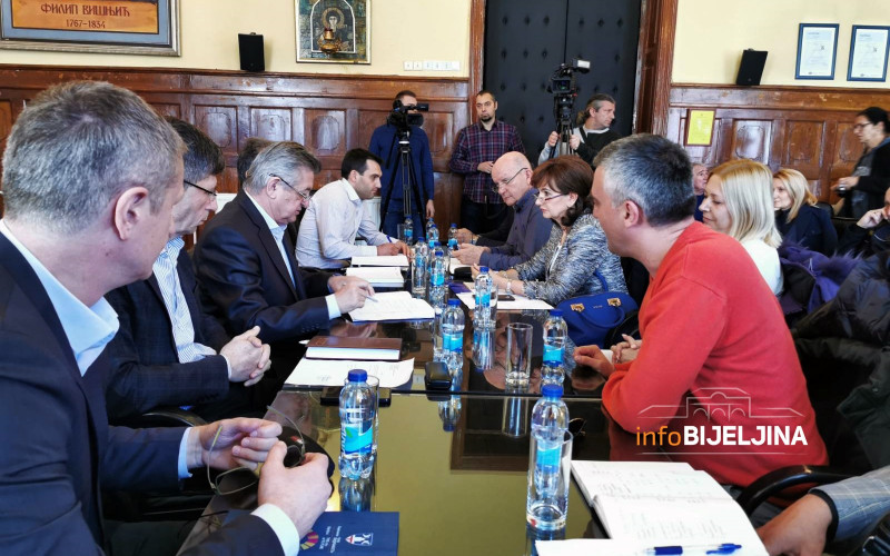 NAJNOVIJA VIJEST Bijeljina: Uvedena ograničenja rada i restrikcije, odluka stupa na snagu danas