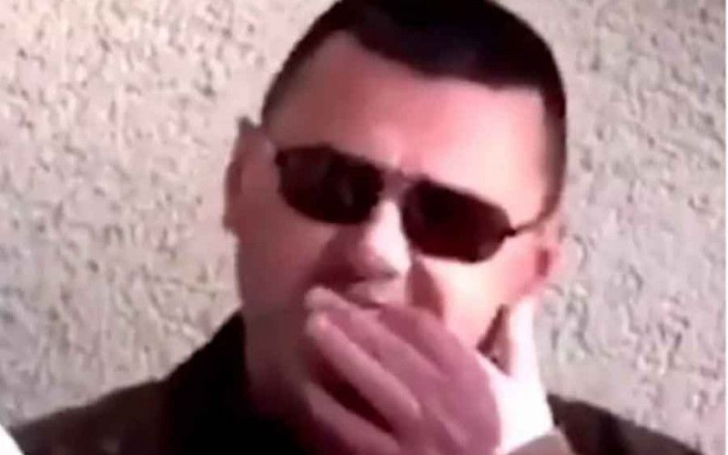 Direktor mostarske bolnice prstima ČAČKA ZUBE dok priča o virusu korona