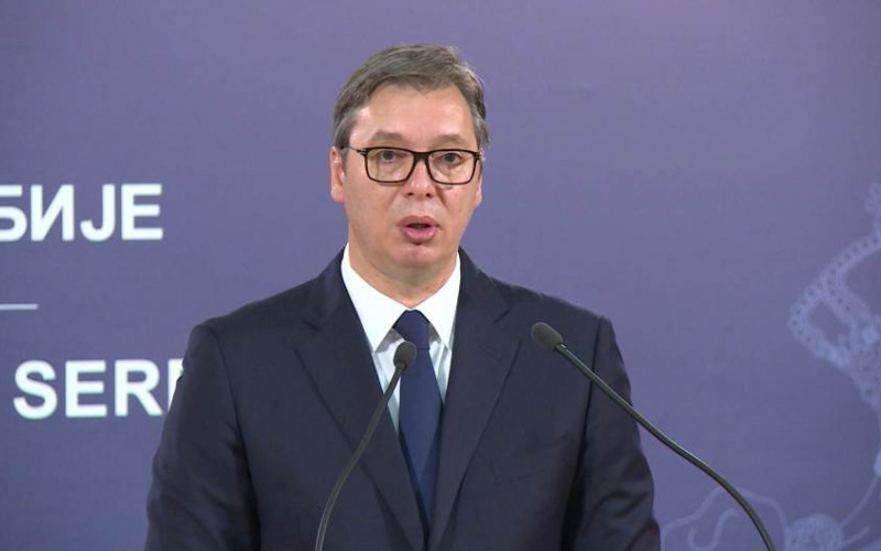 Vučić: Za mjesec dana moguće ukidanje vanrednog stanja