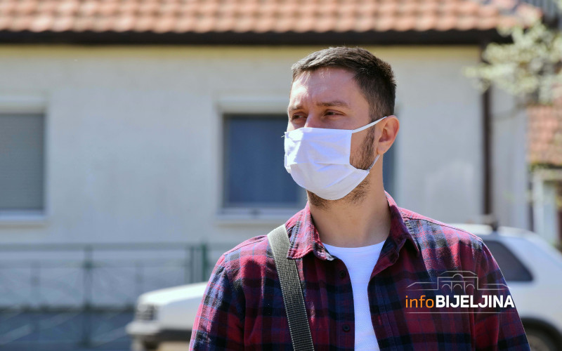Od danas obavezno nošenje rukavica i maski na otvorenom u Srpskoj, neodgovorni će se KAŽNJAVATI