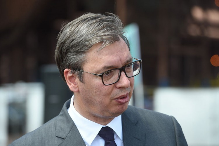 Vučić: Penzioneri od sledeće nedelje će možda moći svaki dan napolje