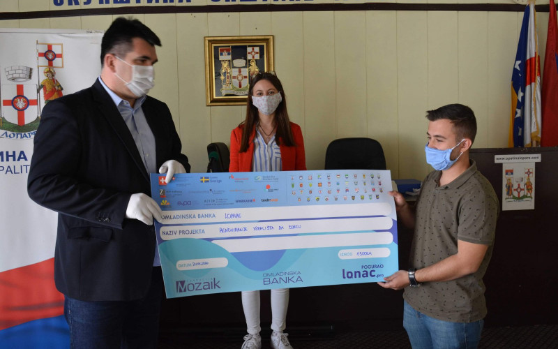 Lopare: Šest projekata Omladinske banke