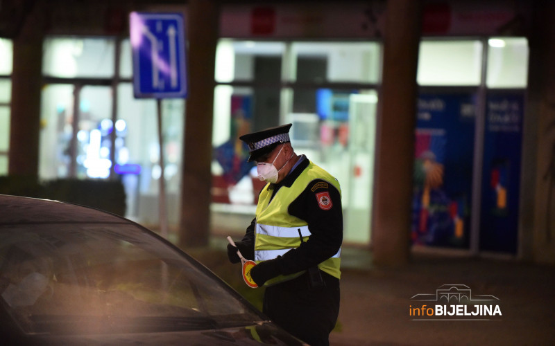 Policijski čas od 22 časa