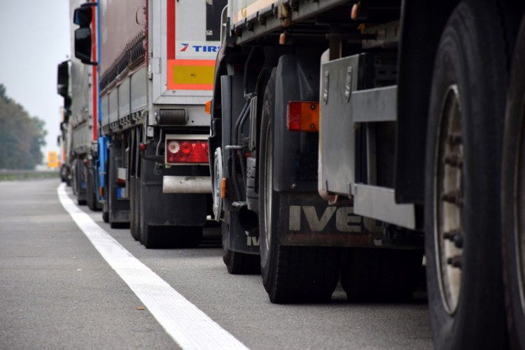 Vozači kamiona kroz Hrvatsku mogu od danas da staju na svim odmorištima