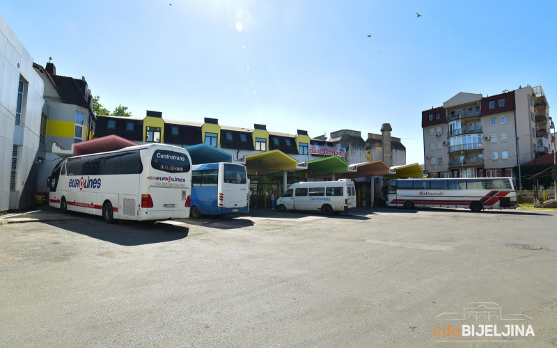 Prevoznici u RS ogorčeni: Prazni autobusi voze u veću krizu