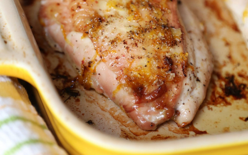 Sočna i hrskava piletina pečena u rerni