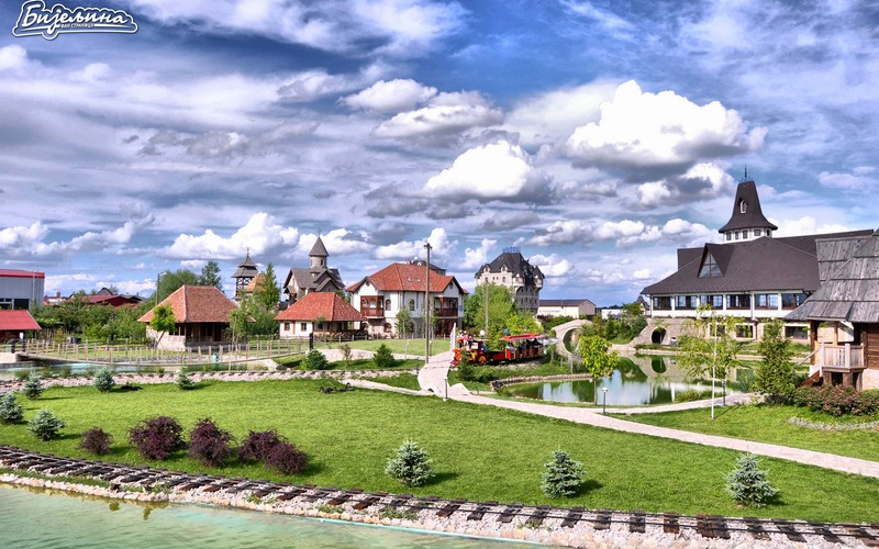 Građani zainteresovani za turističke vaučere, ali i ljetovanje u regionu