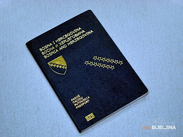 MUP RS: Apel  građanima na ažurnost prilikom zamjene ličnih dokumenata