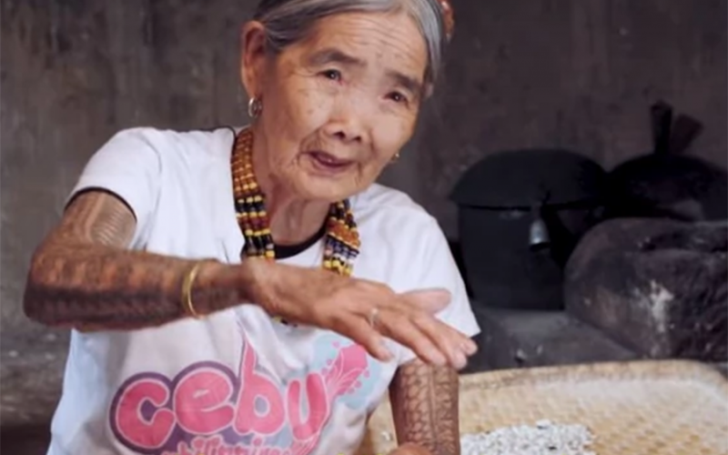 Najstariji tatu majstor na svijetu: Ima 103 godine i bavi se drevnom tehnikom tetoviranja
