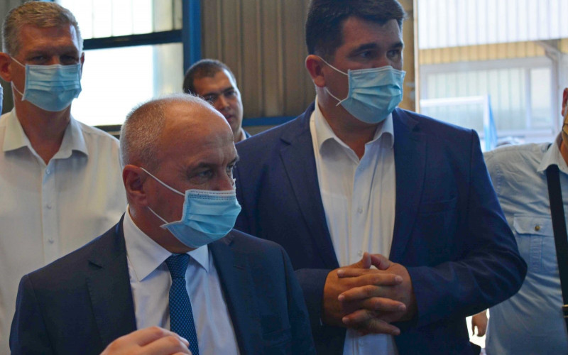 Đokić i Savić posjetili uspješnu kompaniju “Termoelektro oprema” Lopare