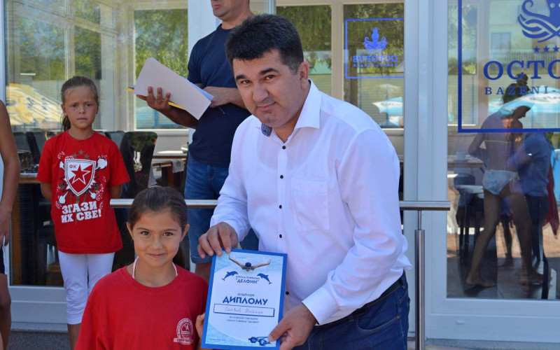 ZAVRŠENA ŠKOLA PLIVANJA U LOPARAMA Dodijeljene diplome polaznicima