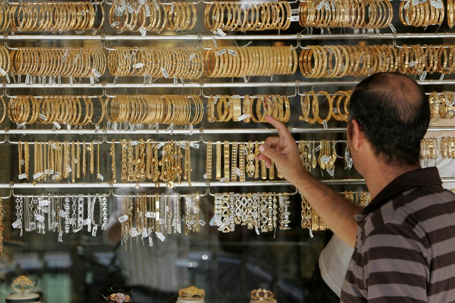 Cijena zlata nastavlja istorijski rasti, prvi put dostignuta cifra od 4.000 dolara po unci