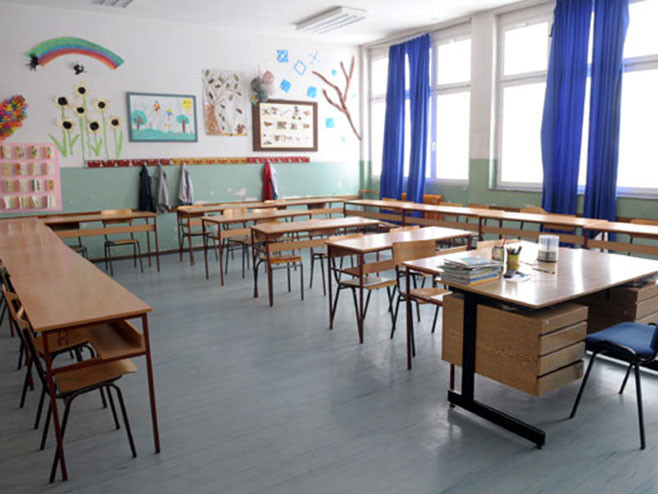 Zeljković: Maske ne predstavljaju opasnost za hronične bolesnike već ih štite