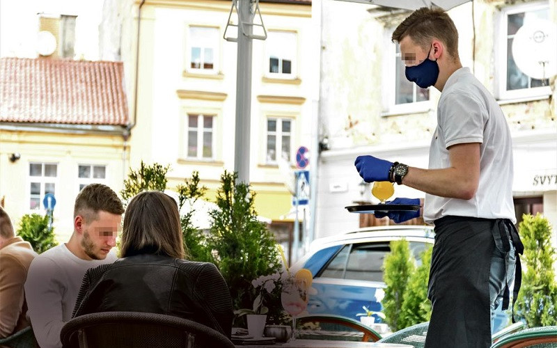 Korona smanjila plate radnicima u nizu djelatnosti u Srpskoj