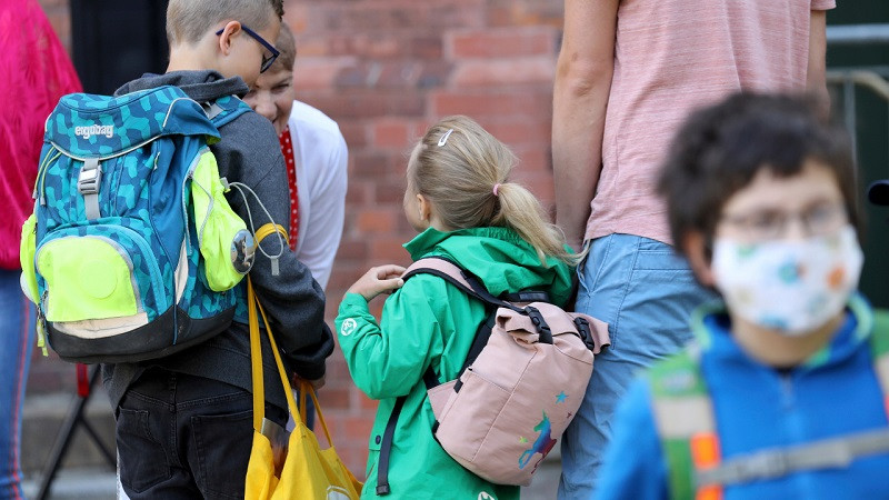 Vodič za početak školske godine: Zvono okuplja đake s maskama, veliki odmor na raspustu