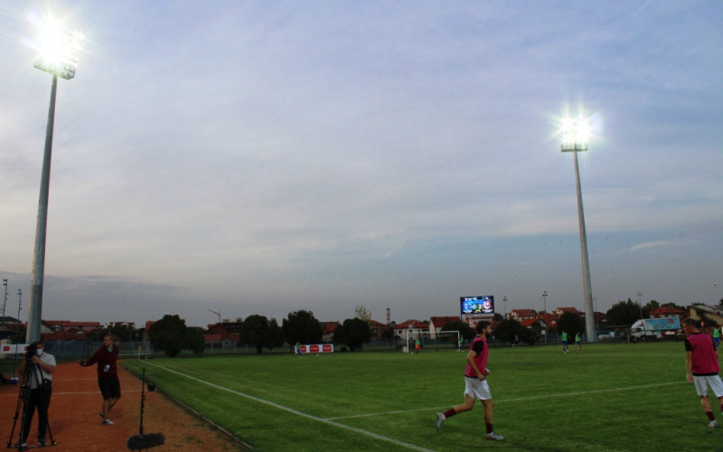 Gradski stadion u Bijeljini i zvanično zasijao