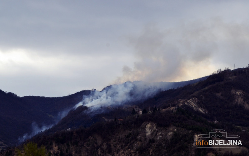 Odbranjene kuće, vatra se širi ka planini Leotar