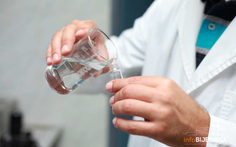 U Srpskoj još 77 zaraženih, preminuo muškarac iz Bratunca