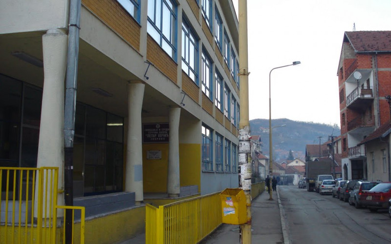 Učenica iz Zvornika zaražena korona virusom, razred nastavu nastavlja onlajn