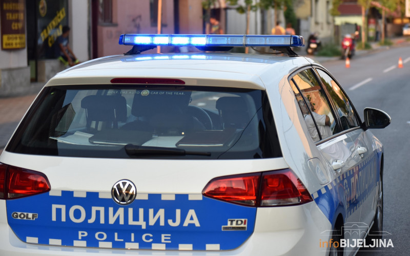 Obudovac: U teškoj nesreći POGINUO biciklista