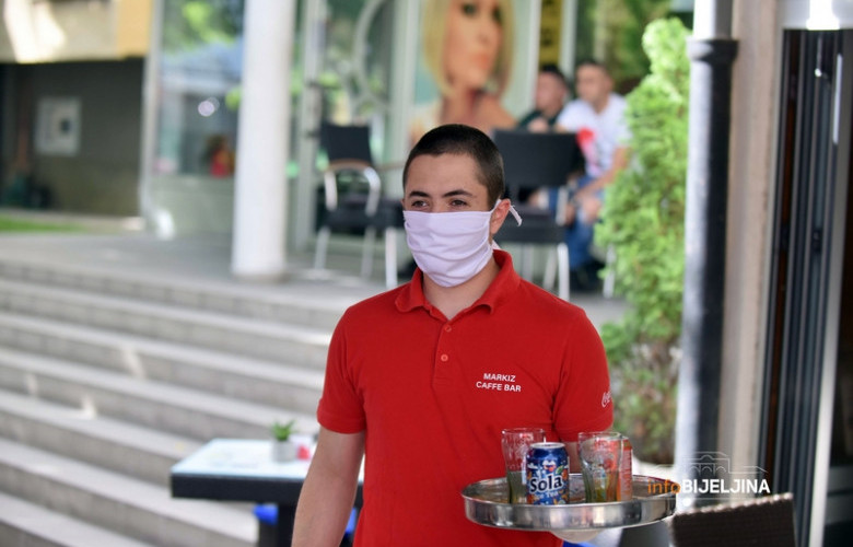 Zeljković: Za stolom u kafiću najviše četiri osobe, nema sjedenja za šankom