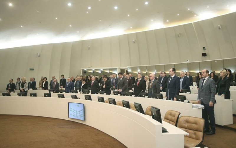 NEDOSTAJU ZAKONSKA RJEŠENJA I članovi Komisije za sukob interesa u sukobu interesa