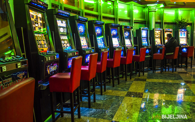 Ustavni sud RS: Osporen dio Uredbe o igrama na sreću