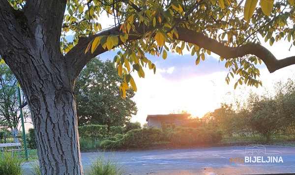 Danas sunčano, lokalni pljuskovi na jugu