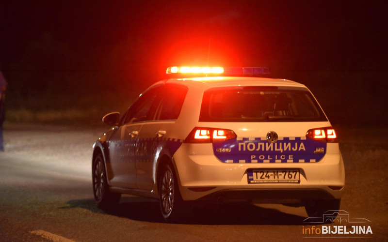 NEZGODA NA PUTU BIJELJINA - ZVORNIK U slijetanju vozila POVRIJEĐENO jedno lice