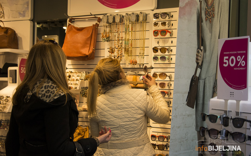 Stranci duplo manje tražili povrat poreza