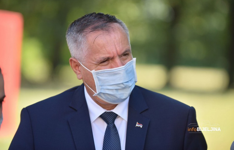 VIŠKOVIĆ UPUTIO APEL GRAĐANIMA SRPSKE “Poštovanjem mjera može se doprinijeti smanjenju broja zaraženih”