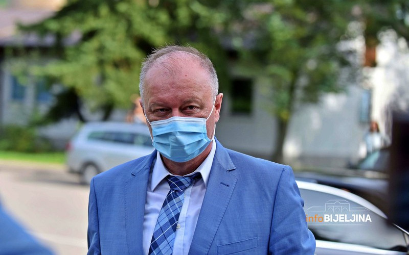 SDS: Tasovcu POZIVNICA ZA SLAVU nije uručena, jer NE ŽIVI NA PRIJAVLJENOJ ADRESI u Ugljeviku