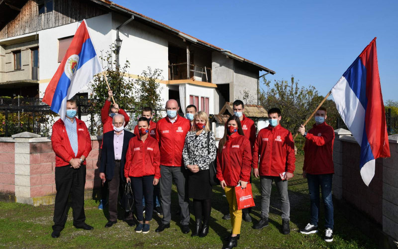 Kandidati SNSD-a razgovarali sa mještanima Dvorova i okoline
