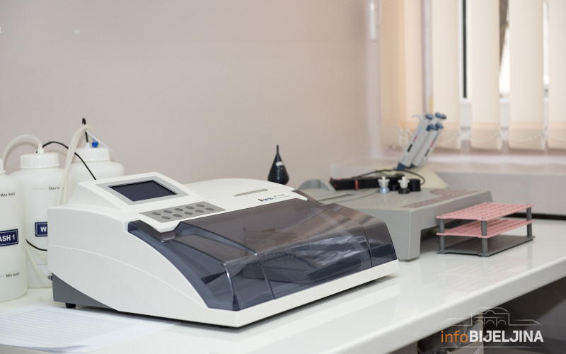 BiH ponovo bilježi rekordan broj: Blizu 2.000 novozaraženih korona virusom