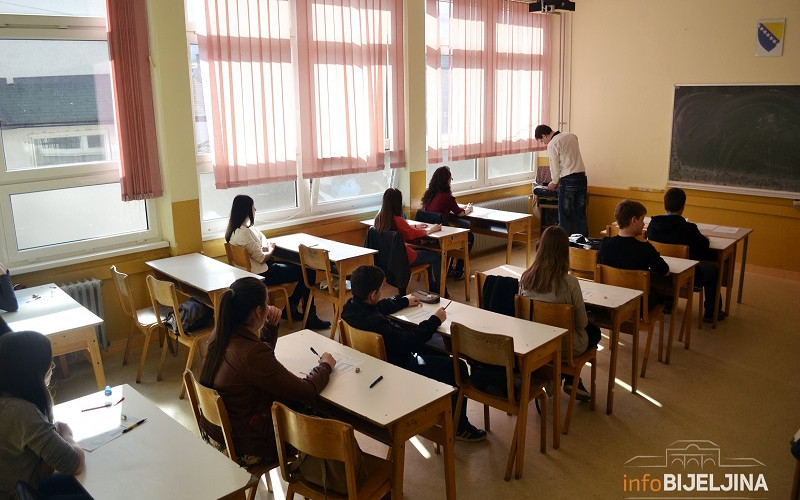 Definitivno: Đaci ponovo u klupama od ponedjeljka