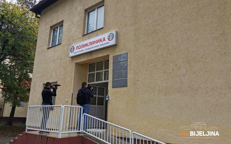 BOLNICA U BIJELJINI UVELA DVIJE TELEFONSKE LINIJE Informacije o pacijentima koji se liječe od korone putem poziva