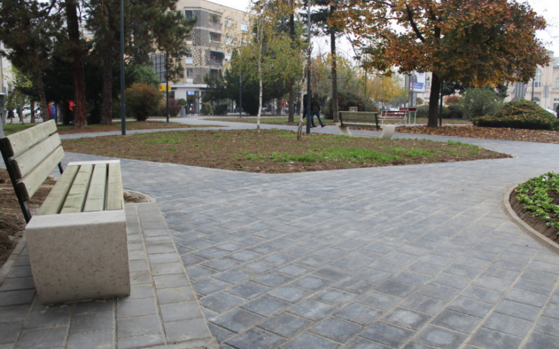 GRADSKI TRG U NOVOM RUHU Ponovo oživjela duša Bijeljine (FOTO)