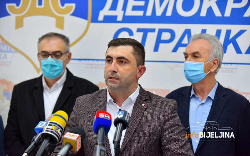Petrović: Interes građana na prvom mjestu, razgovaraću sa svim narodnim odbornicima (FOTO)