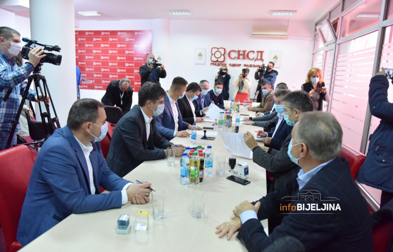 SNSD Bijeljina: Ozvaničena skupštinska većina od 23 odbornika
