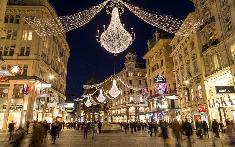 Austrija usvojila mjere za božićne praznike