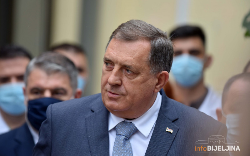 Dodik primljen u UKC RS