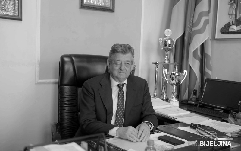 IN MEMORIAM Biografija Miće Mićića