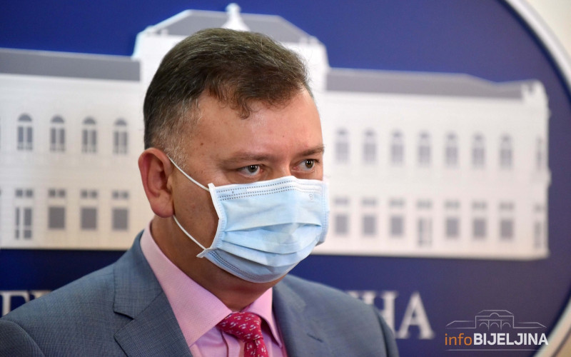 Popović podnosi ostavku