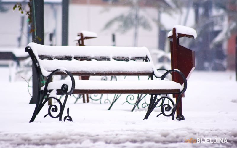 Danas hladno sa slabim snijegom, na Sokocu jutros minus 16